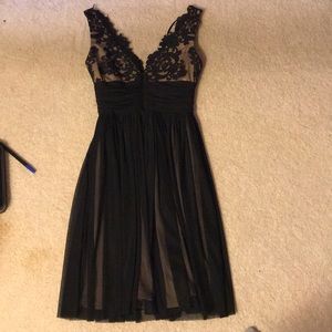 Maggy London Size 4 sleeveless cocktail dress